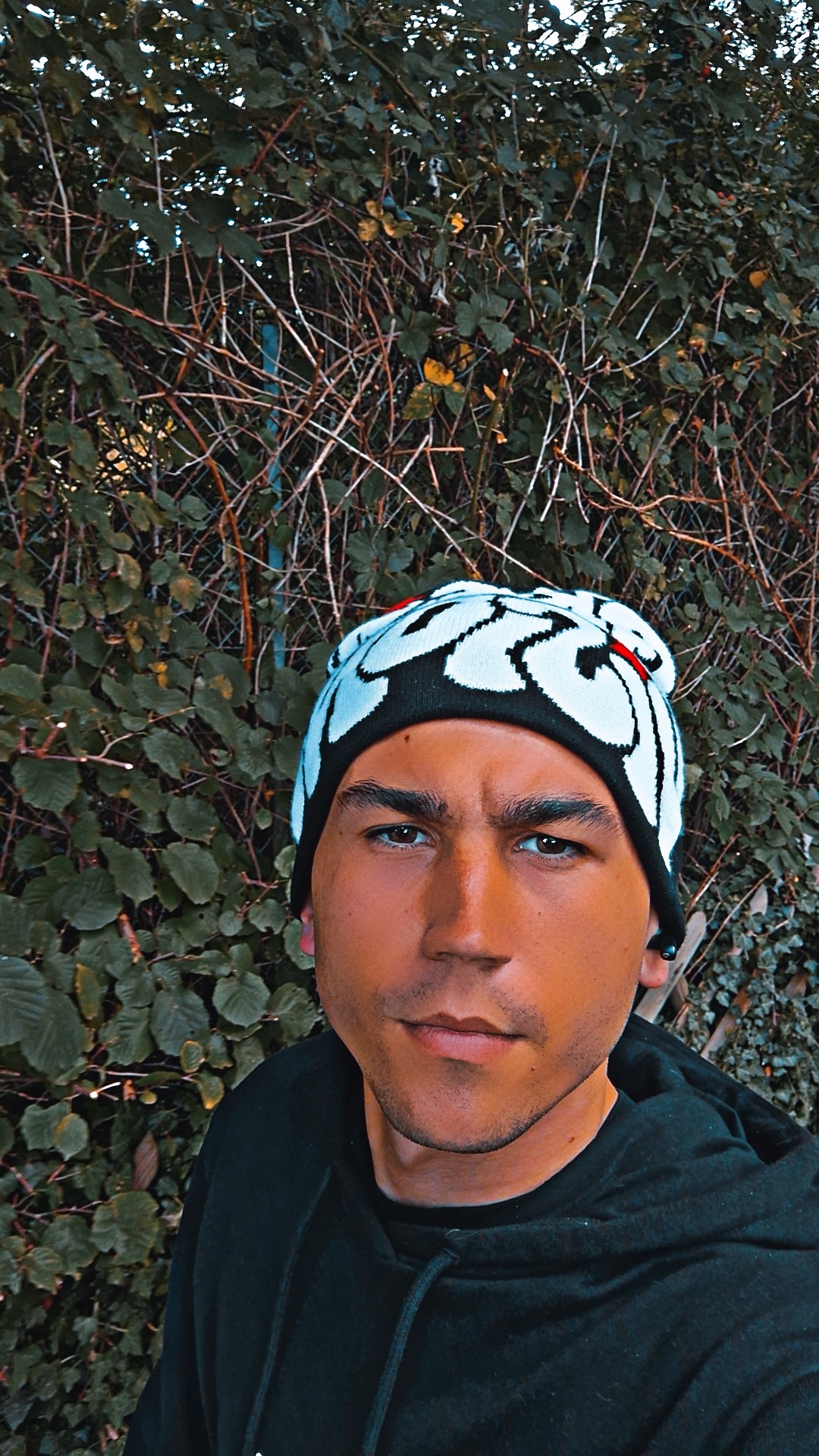 Profil de Mohcine, 19 ans, Libertine à Viking