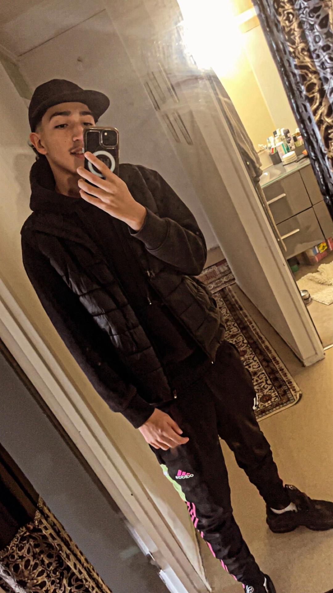 Profil de Edy, 19 ans, Libertine à Ryley