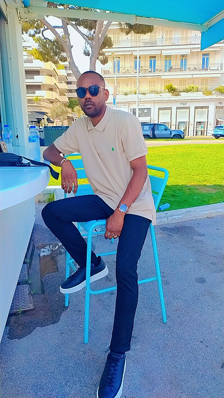 Profil de Mirsad, 39 ans, Libertine à Saint-Jacques