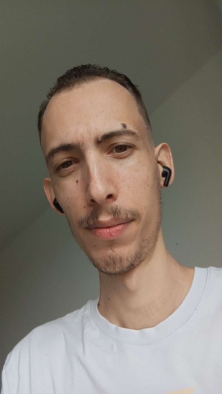 Profil de Robby, 28 ans, Libertine à Saint-Mathieu