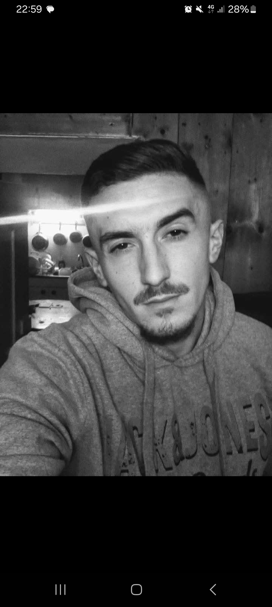 Profil de Yves, 30 ans, Libertine à Delia