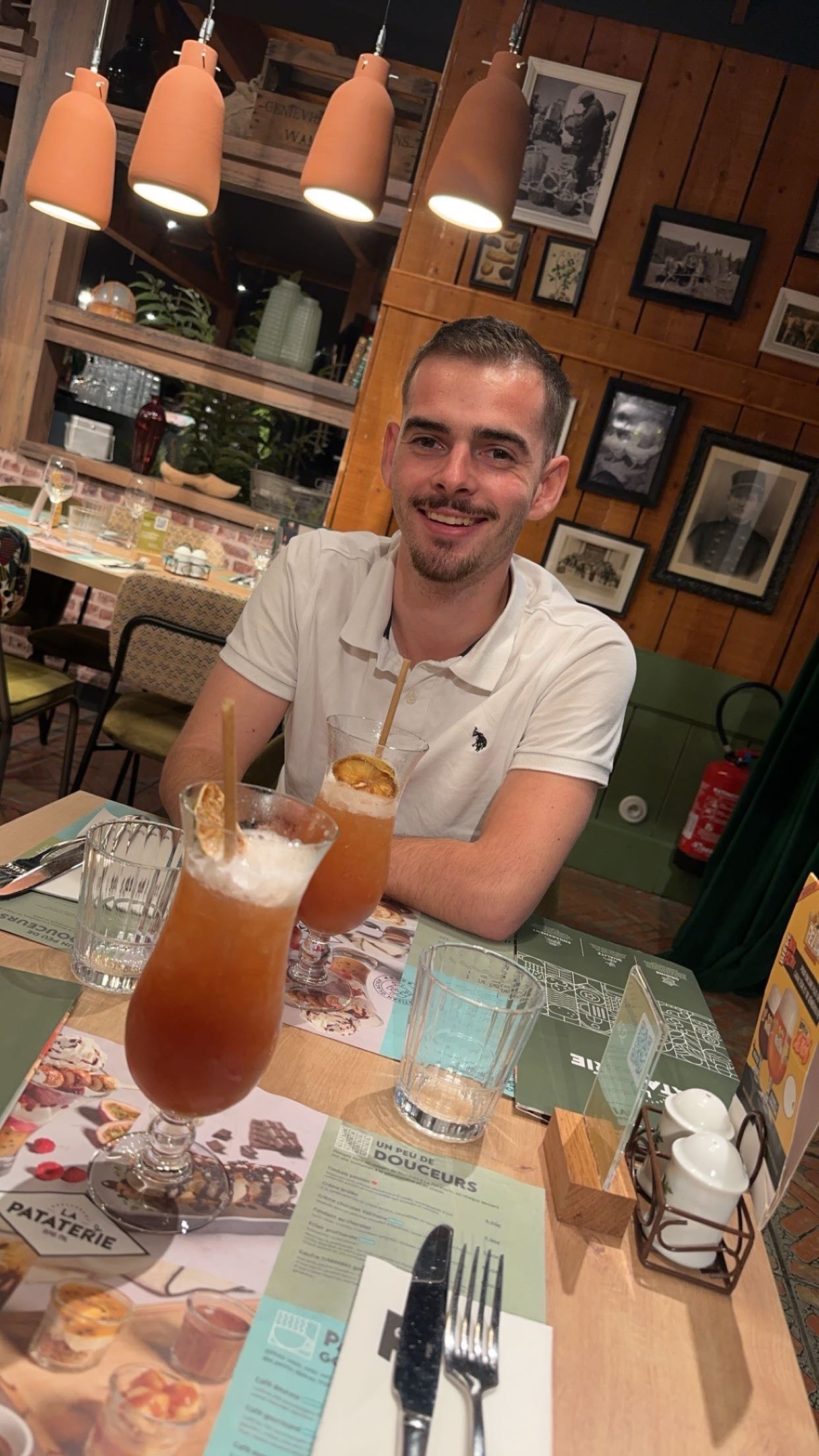 Profil de Elzeard, 23 ans, Libertine à Strongfield