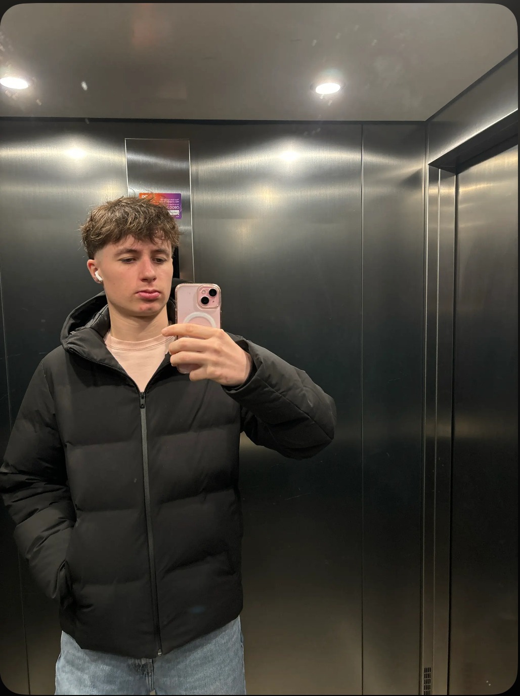 Profil de Côme, 25 ans, Libertine à Saint-Sixte