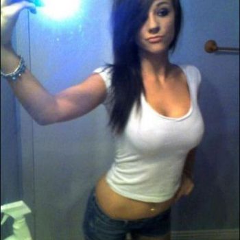 Profil de Elana, 28 ans, Libertine à L'Annonciation