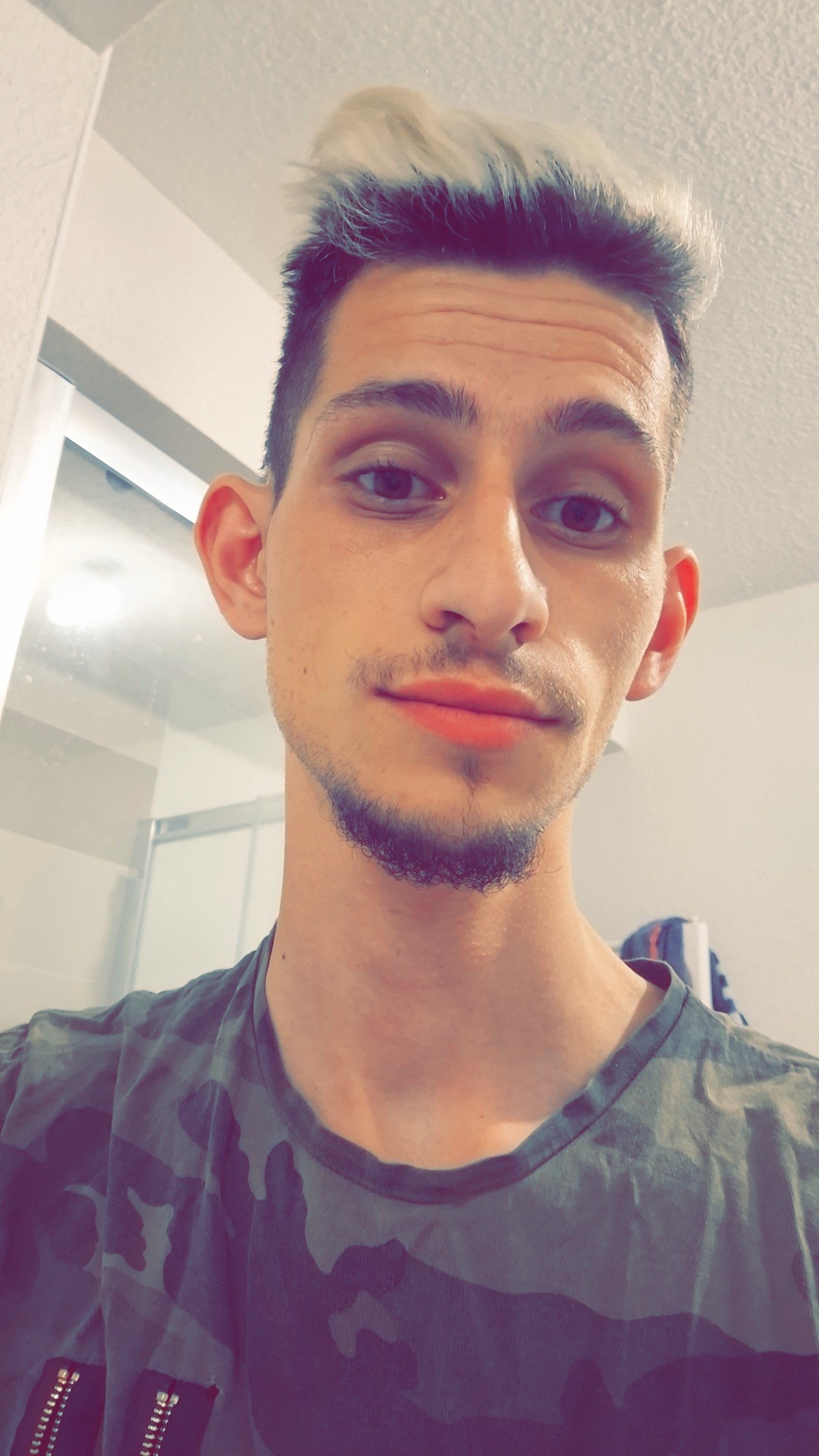 Profil de Nehemy, 27 ans, Libertine à Mankota