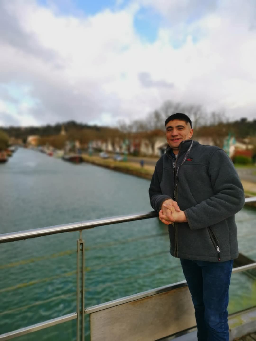 Profil de Aymerik, 37 ans, Libertine à Red Deer