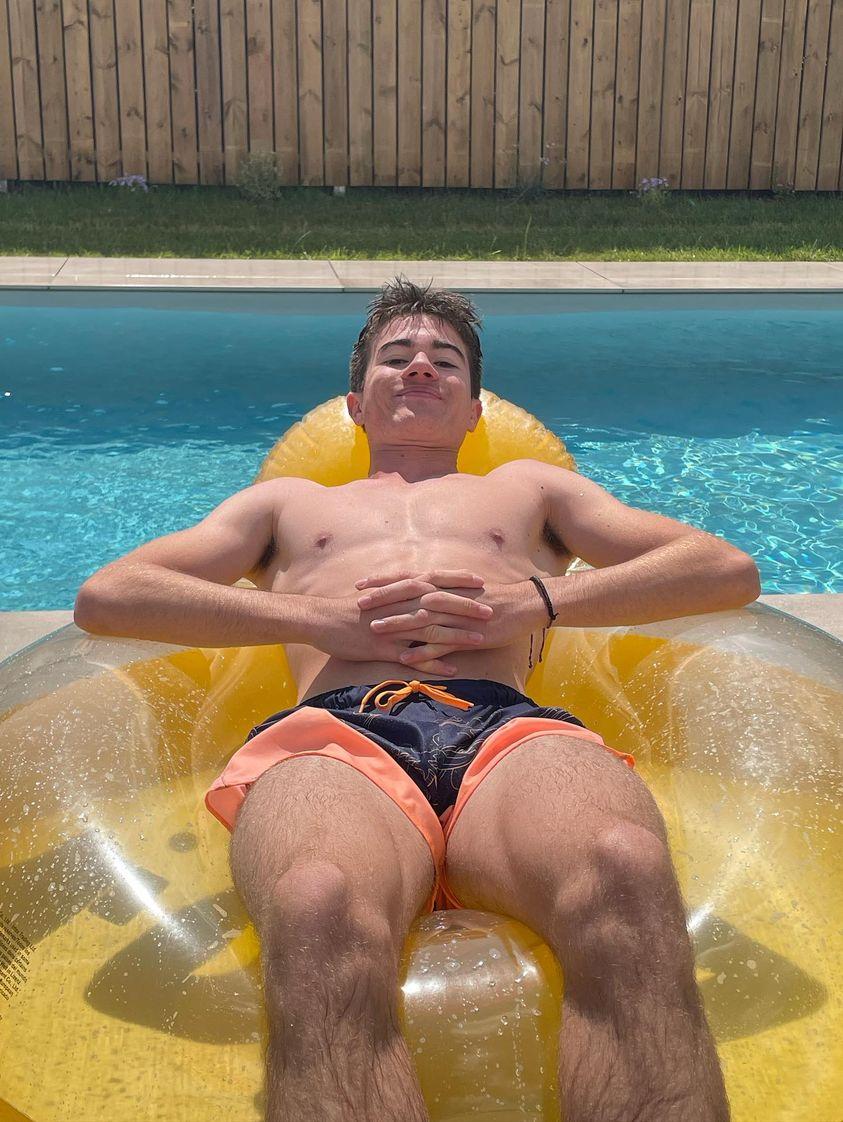 Profil de Zouhir, 18 ans, Libertine à Dunham