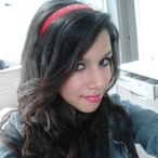 Profil de Nassra, 23 ans, Libertine à Tantallon