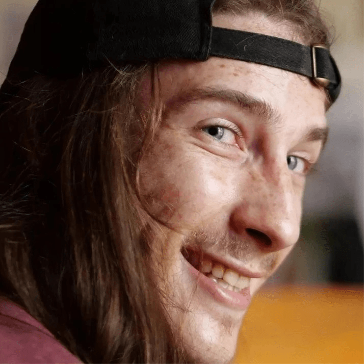 Profil de Clothaire, 28 ans, Libertine à Claresholm