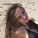 Profil de Adria, 30 ans, Libertine à Young