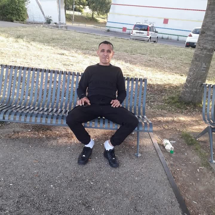 Profil de Isak, 36 ans, Libertine à Milo