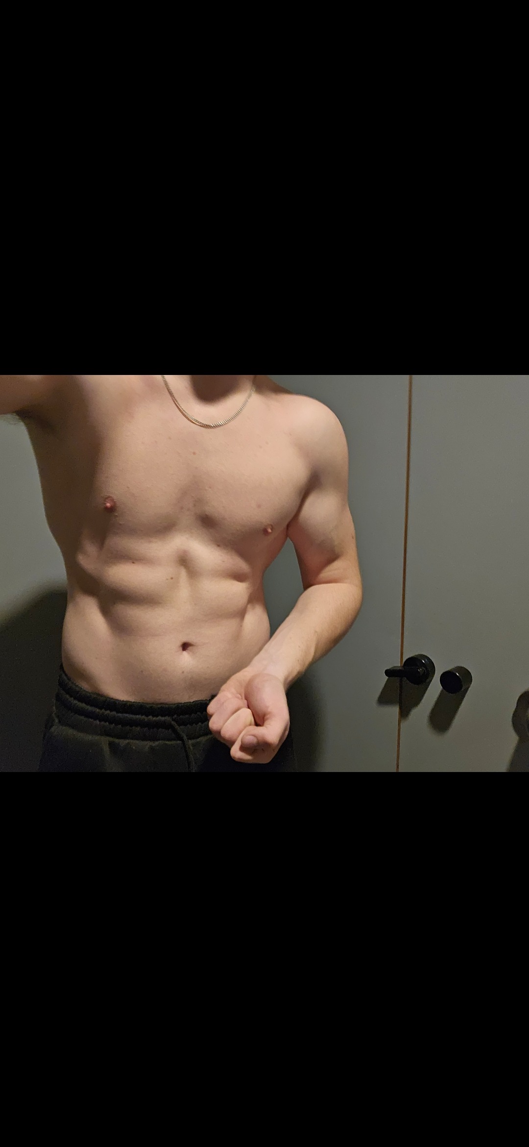 Profil de Mouloud, 20 ans, Libertine à Saint-Albert