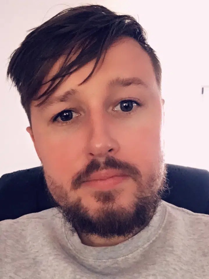 Profil de Jullien, 38 ans, Libertine à Les Escoumins