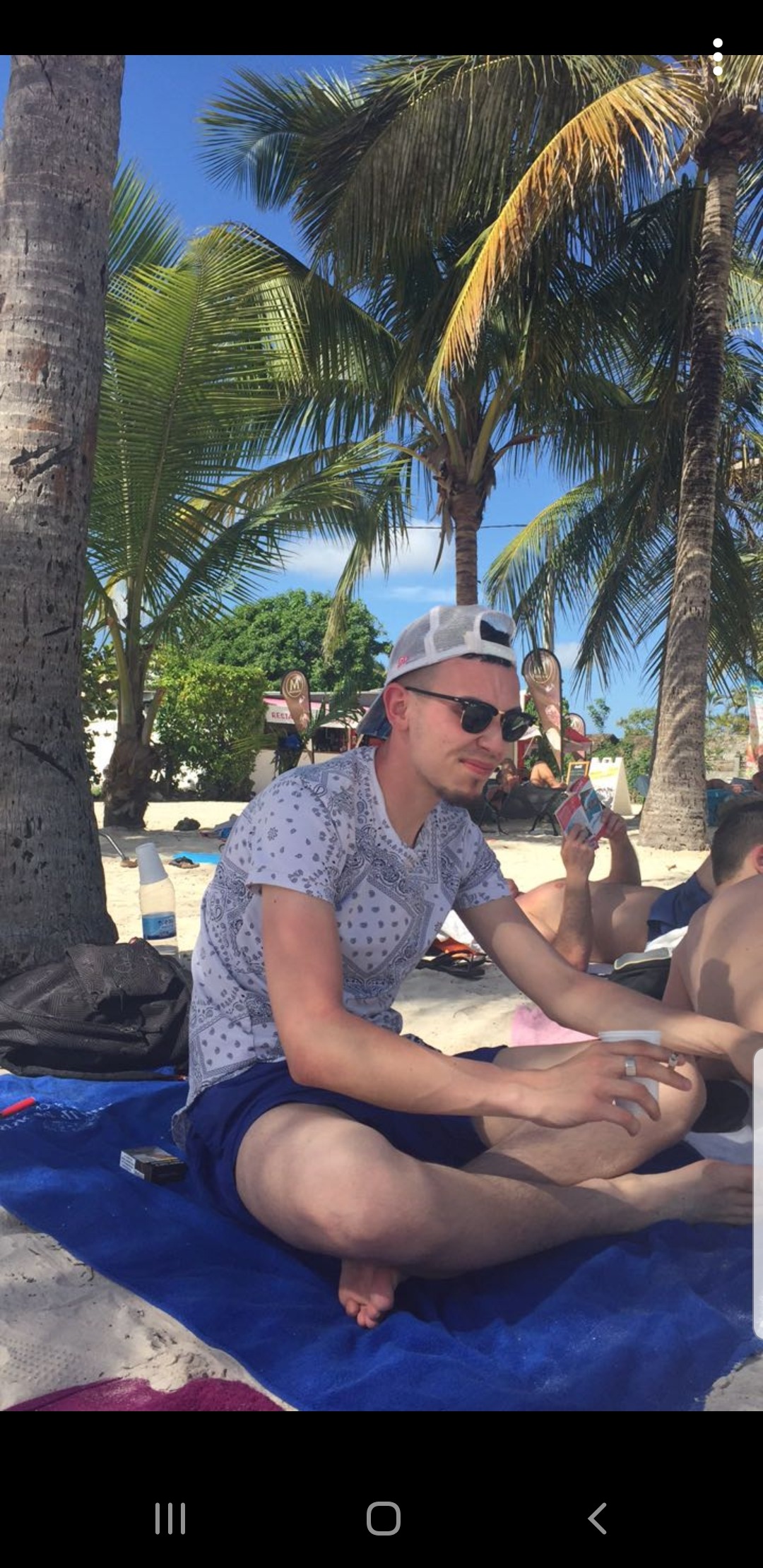 Profil de Aventin, 32 ans, Libertine à Empress