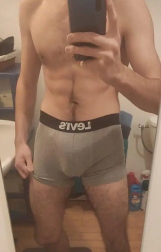 Profil de Keenan, 35 ans, Libertine à Redcliff