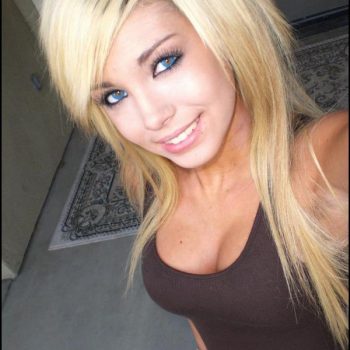 Profil de Samiha, 27 ans, Libertine à Saint-Charles-Garnier