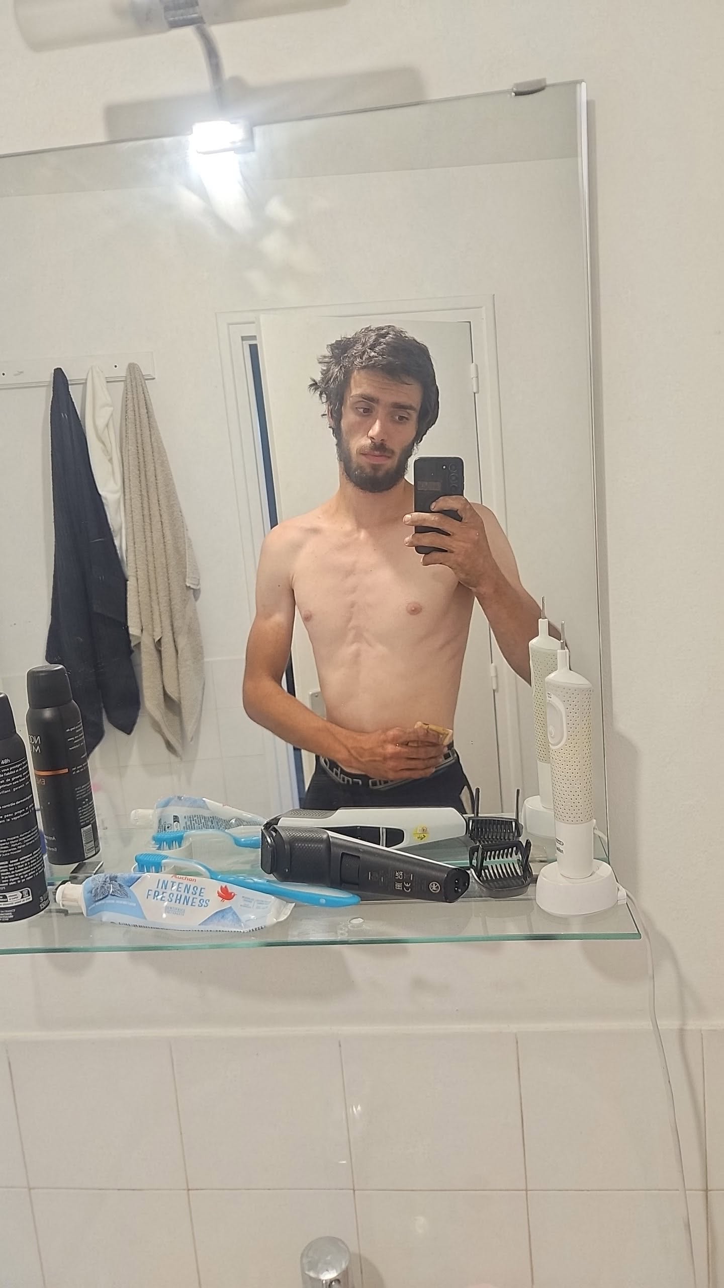 Profil de Assaf, 24 ans, Libertine à Saint-Eustache