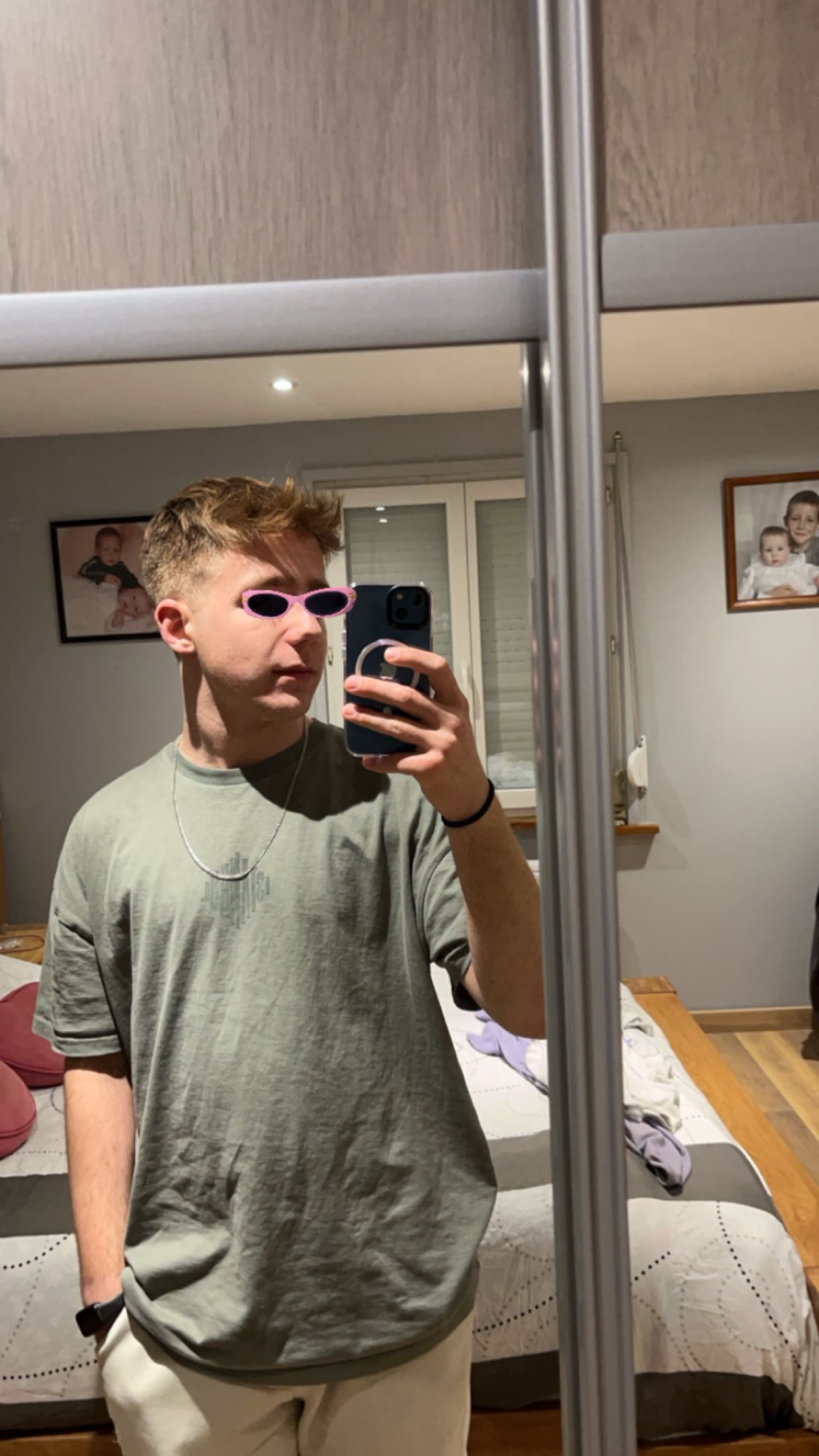 Profil de Stanislav, 20 ans, Libertine à Saint-Gilbert