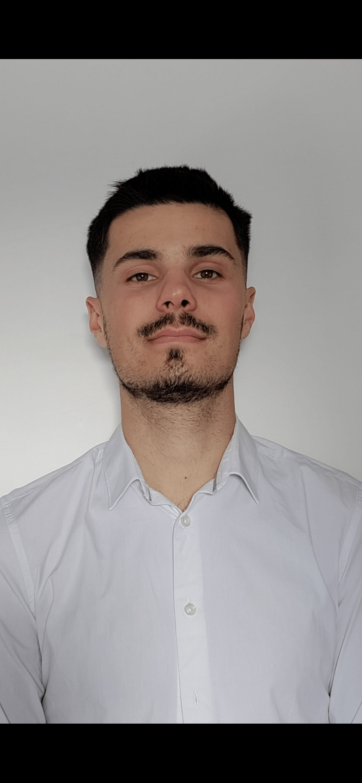 Profil de Aadil, 22 ans, Libertine à Coaticook