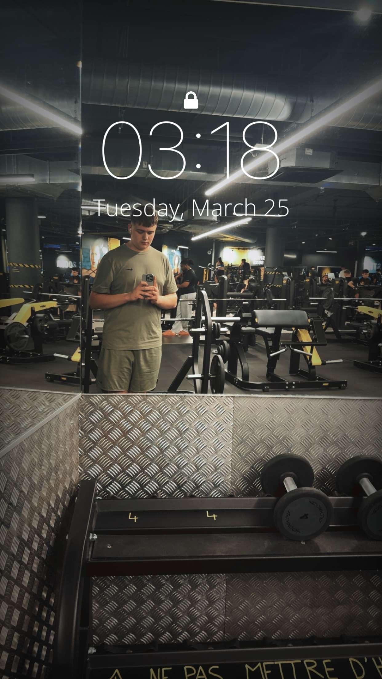 Profil de Luc-michel, 18 ans, Libertine à Saint-Aubert